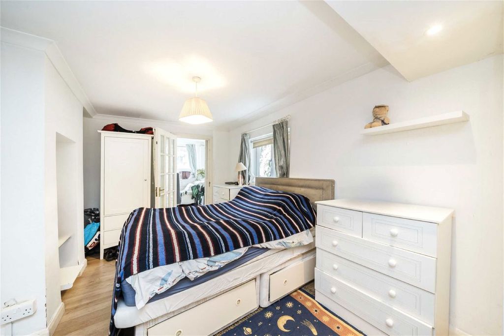 Property photo 3 of 7