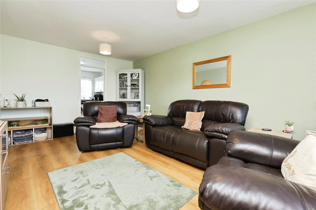 Property photo 2 of 15 Picture No. 08