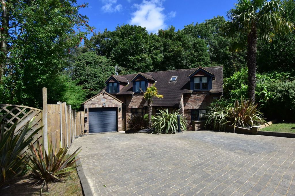 Property photo 1 of 16 Front Exterior 2