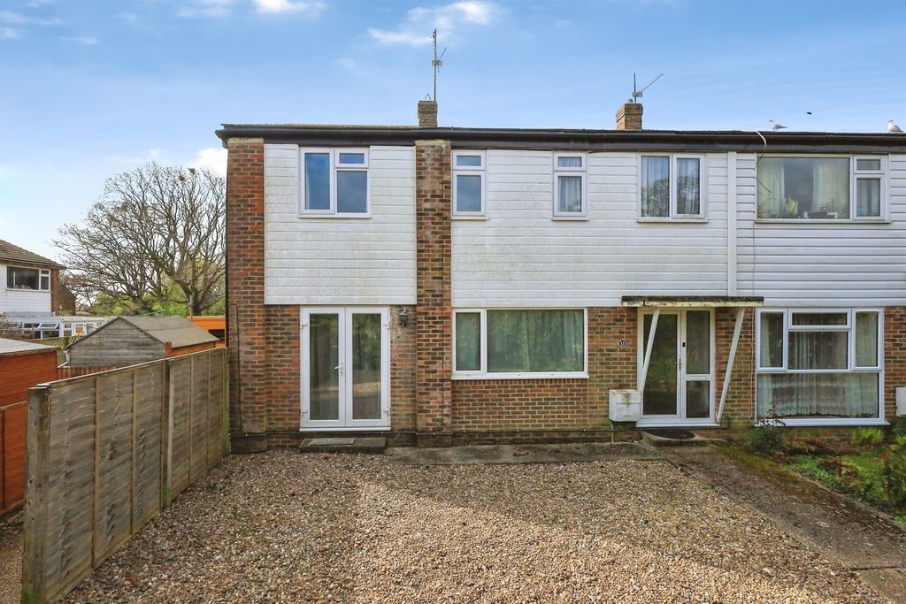 Property photo 2 of 17