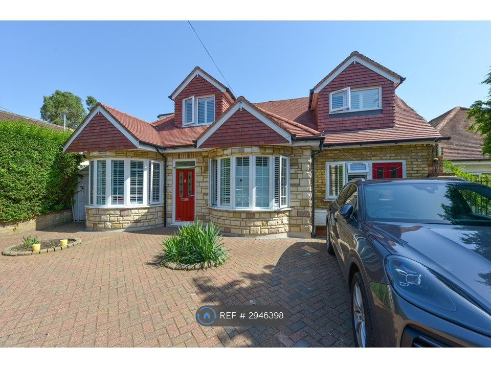 Property photo 2 of 24