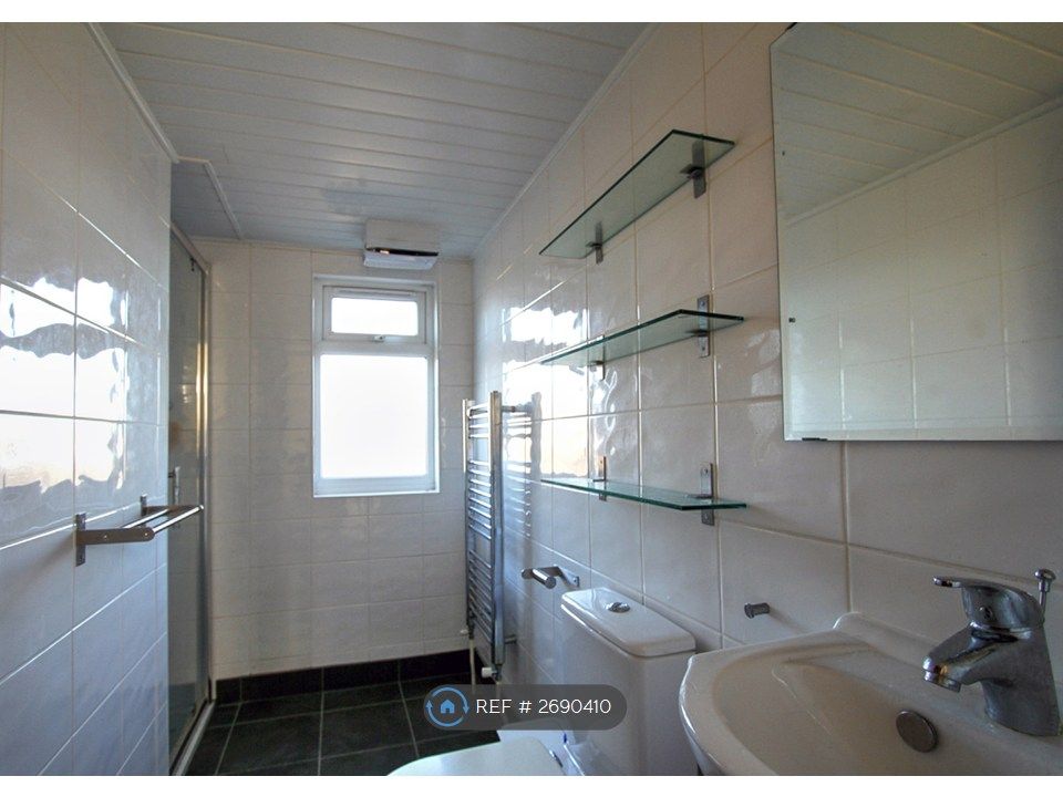 Property photo 2 of 10 Shower Room 2 - Side View