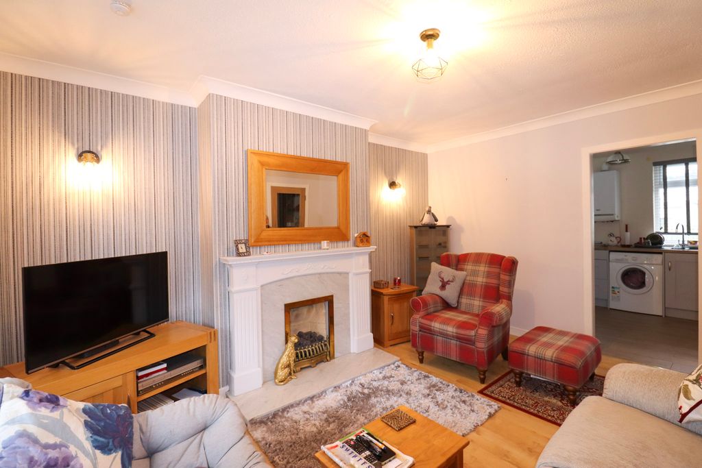 Property photo 3 of 18