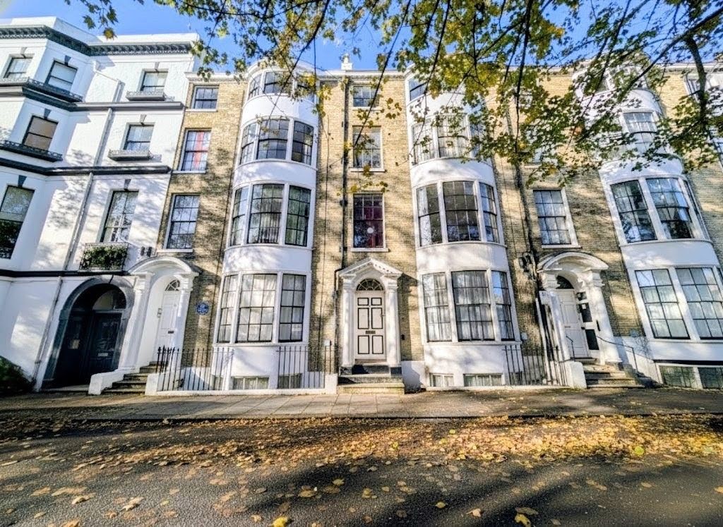 Property photo 1 of 11