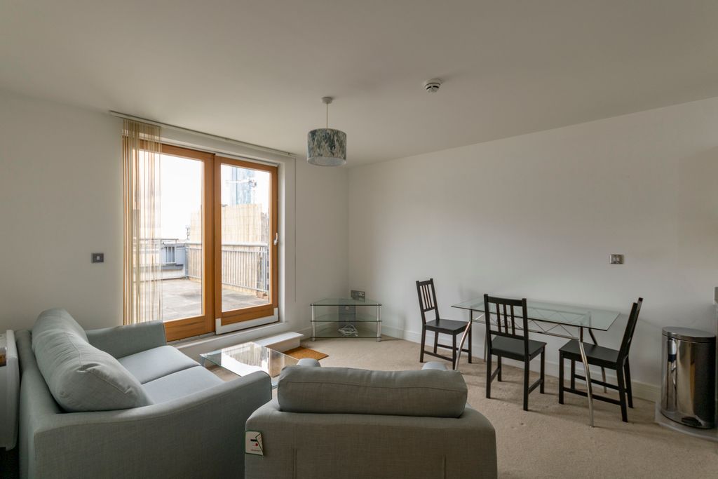 Property photo 2 of 13 Img_1932_1