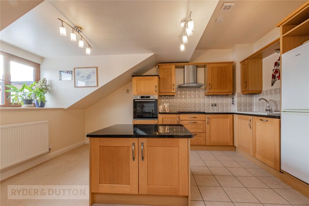 Additional image 5 of 2 bed flat for saleHuddersfield Road, Thongsbridge, Holmfirth, West Yorkshire HD9