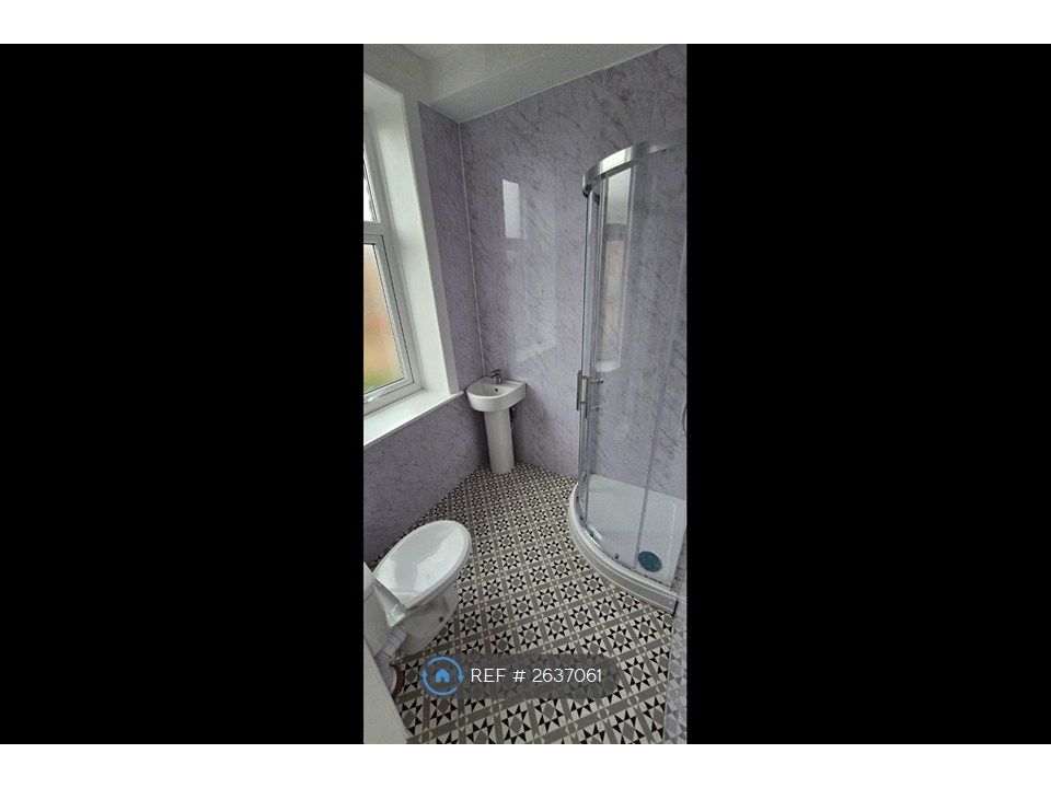 Property photo 2 of 3