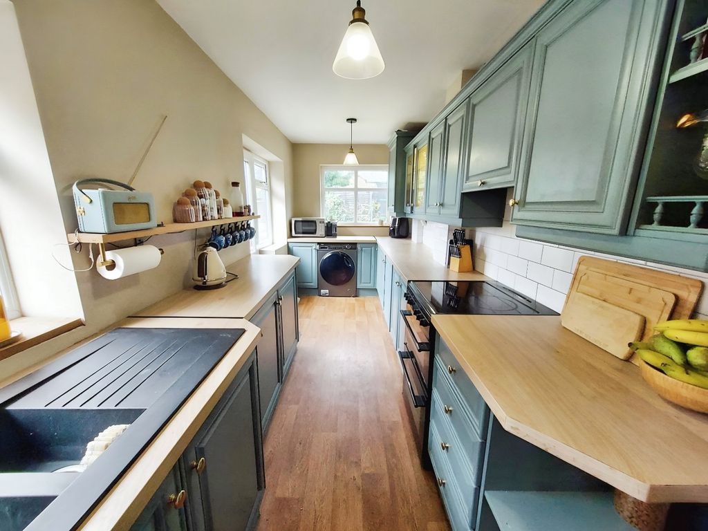 Property photo 2 of 22 Picture No. 26