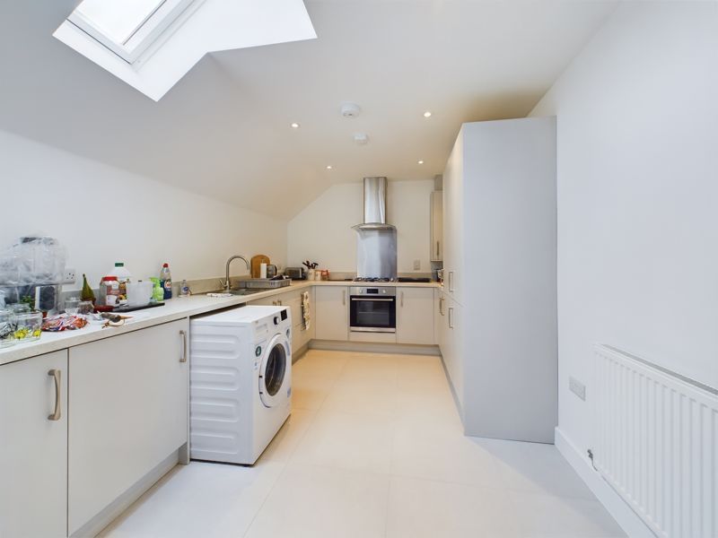 Property photo 2 of 7 Kitchen