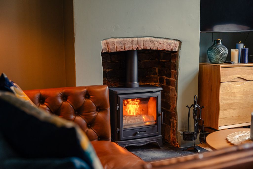 Property photo 2 of 34