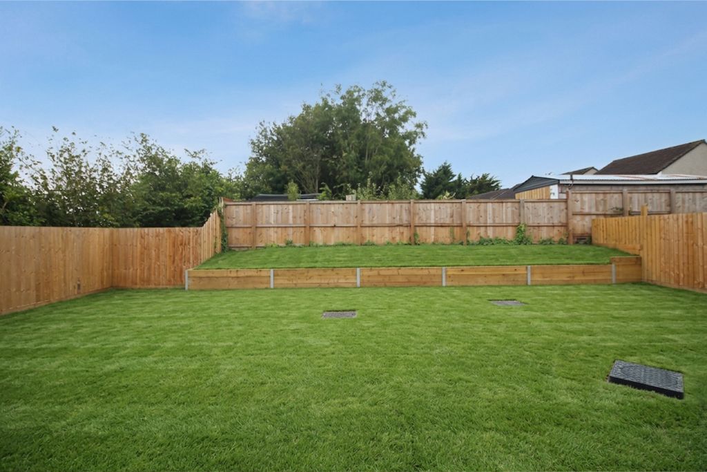Property photo 2 of 3