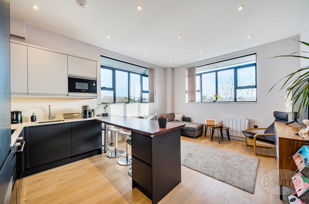 Property photo 1 of 17 Picture 1