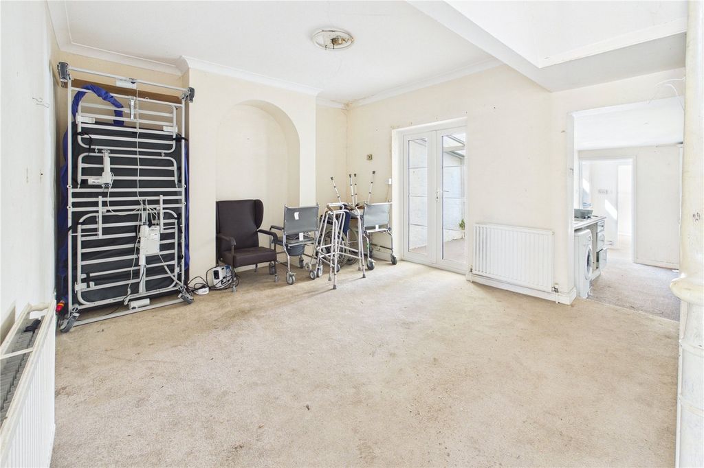 Property photo 3 of 15 Living Room