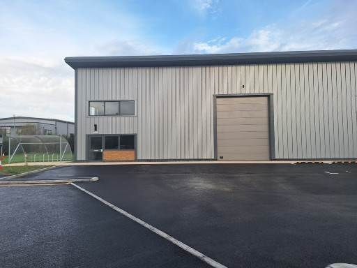 Property photo 1 of 4