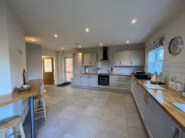 Property photo 3 of 24 Image