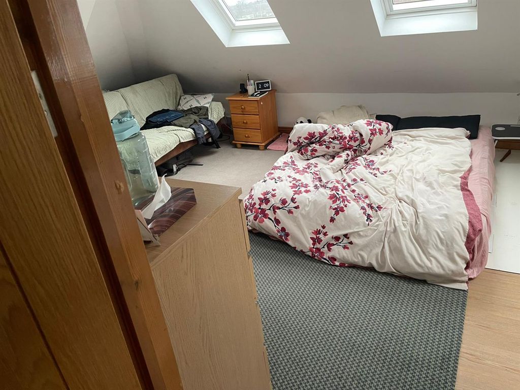 Property photo 2 of 3 Double Room With En-Suite To Rent