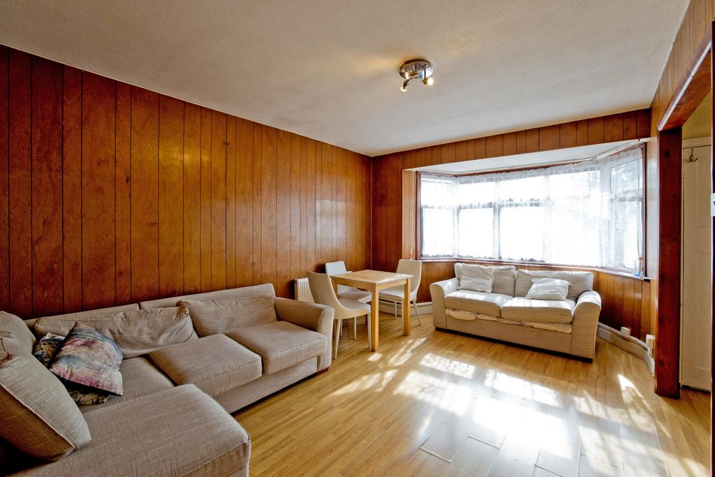 Property photo 2 of 30 Gallery