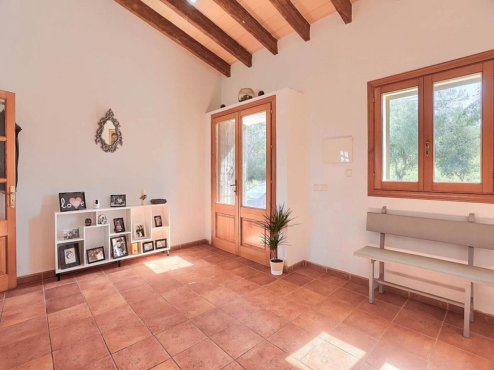 Property photo 2 of 46