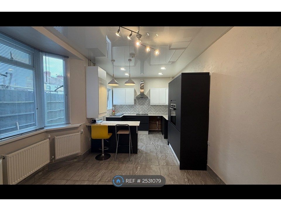 Property photo 1 of 23 Kitchen