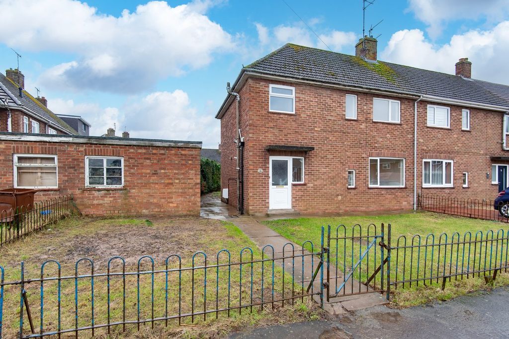 Property photo 1 of 12