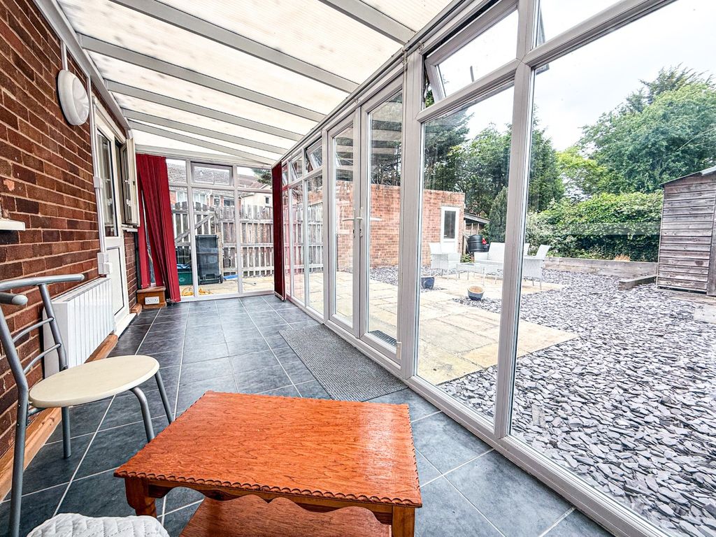 Property photo 3 of 13 4877415
