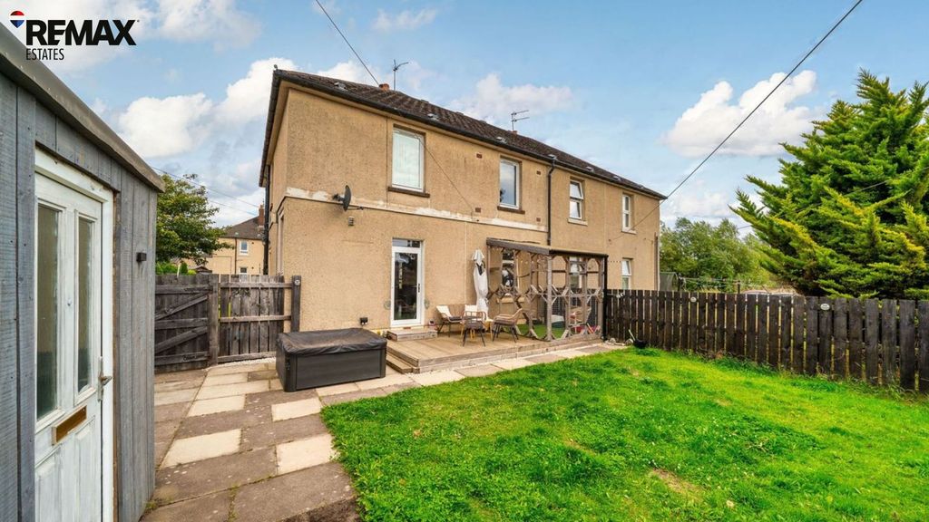 Property photo 1 of 37 Rear Garden