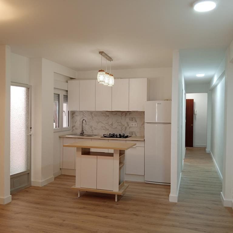 Property photo 1 of 28