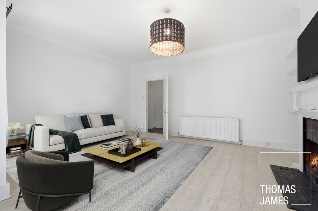 Property photo 3 of 12