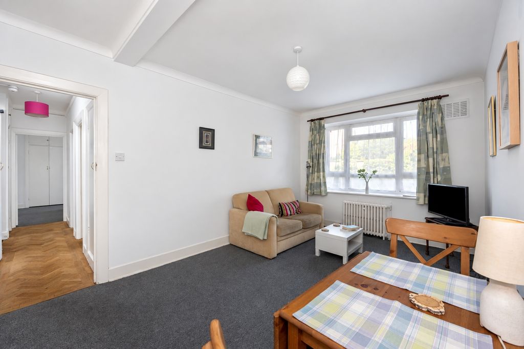 Property photo 2 of 16 Picture No. 25