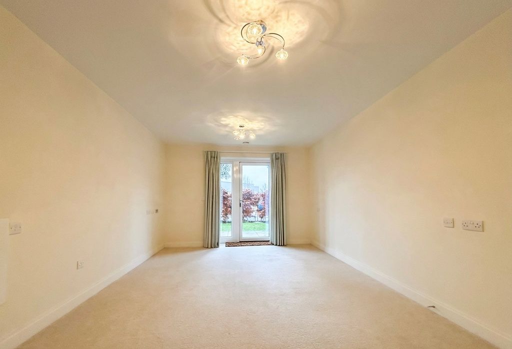 Property photo 3 of 7