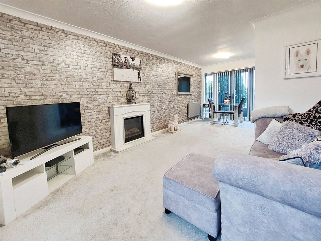 Property photo 2 of 13 Picture No. 02