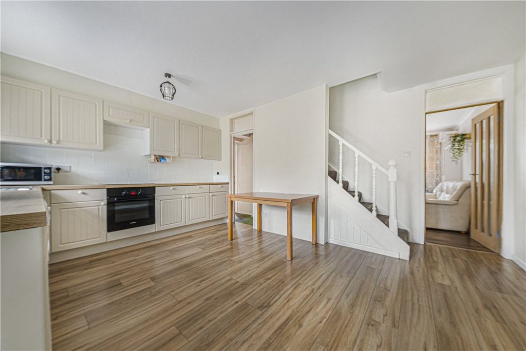 Property photo 2 of 18 Picture No. 04