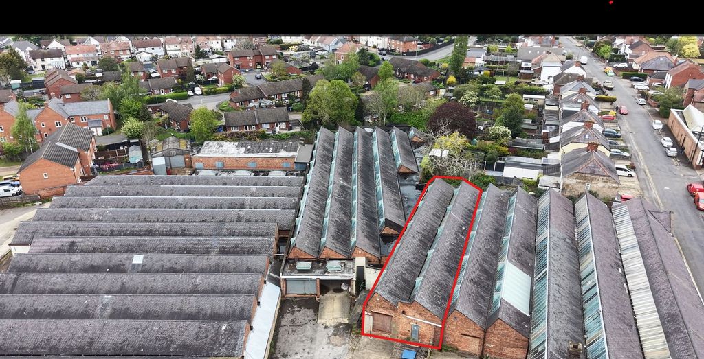 Property photo 1 of 3