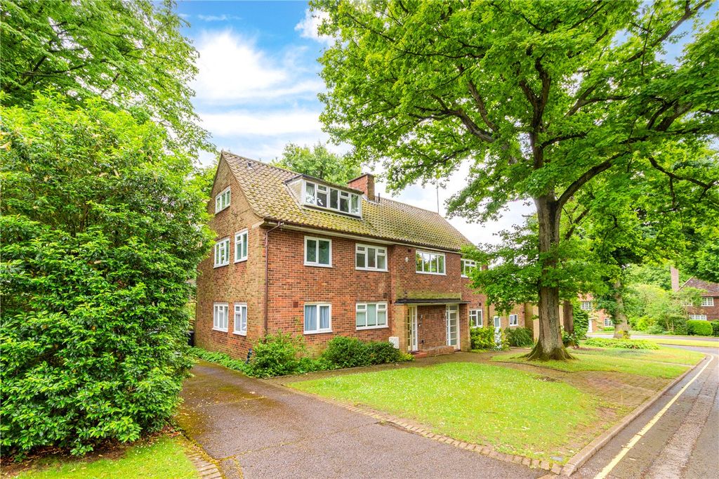 Property photo 1 of 17 External