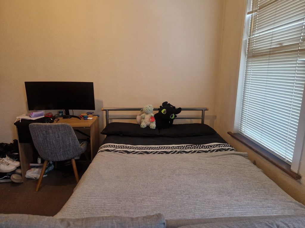 Property photo 1 of 3