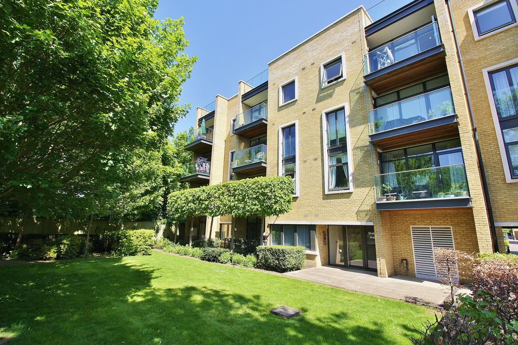 Property photo 2 of 9