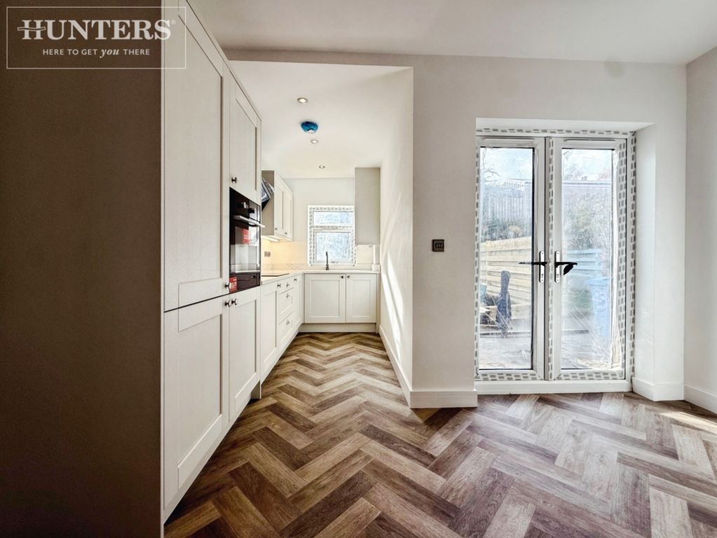 Property photo 3 of 11 Pbox-Img.Jpg