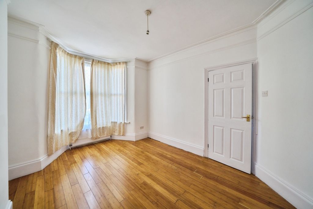 Property photo 3 of 20 Pbox-Img.Jpg