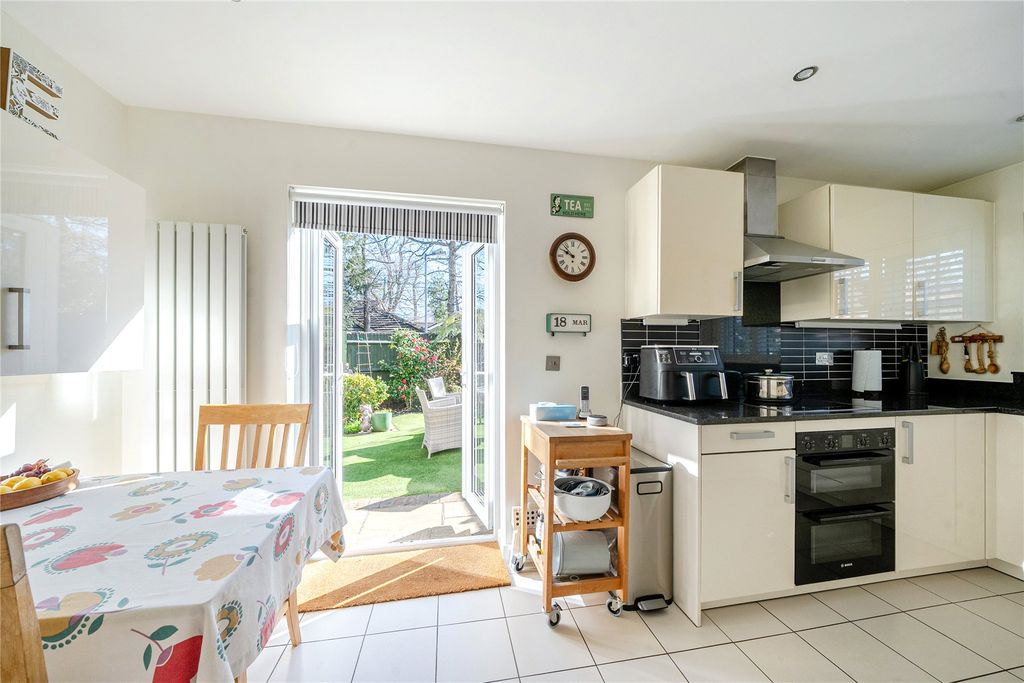 Property photo 2 of 23 Picture No. 36