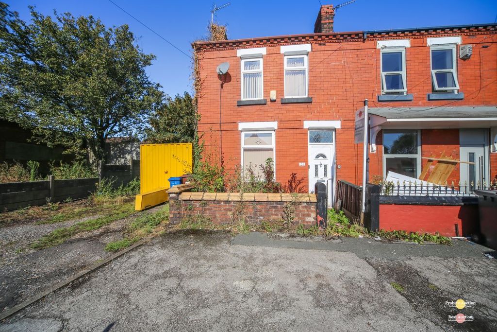 Property photo 1 of 17