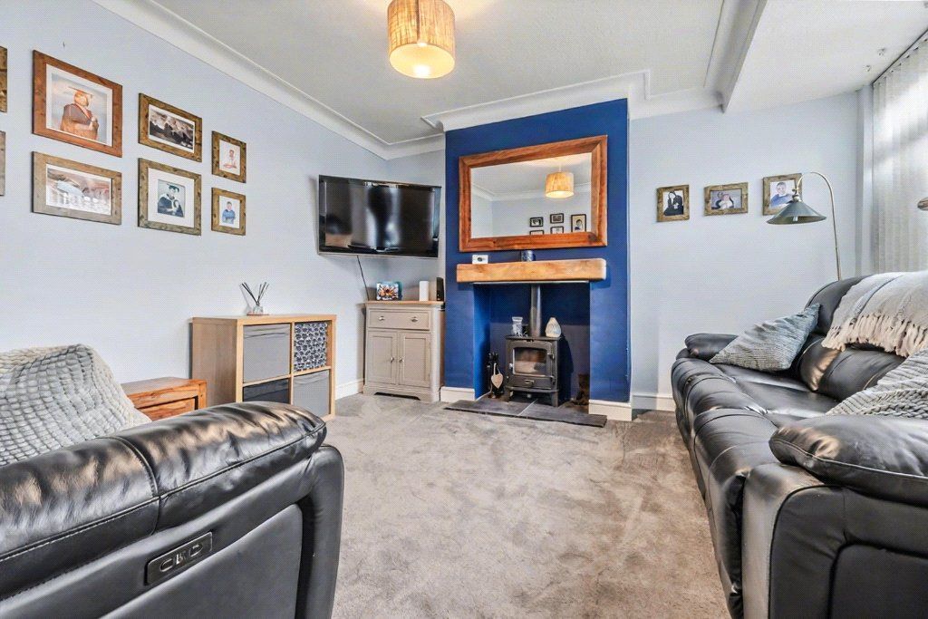 Property photo 2 of 17 Picture No. 21