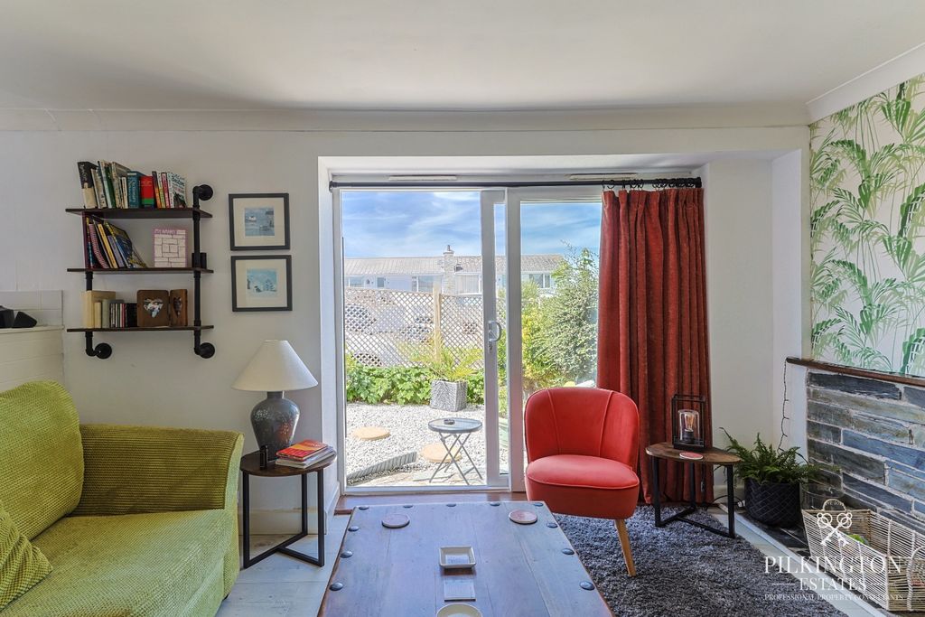 Property photo 3 of 13 5248574