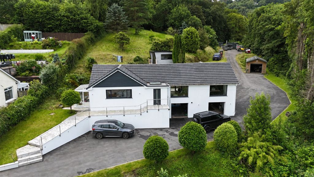 Property photo 1 of 17 Picture No. 27