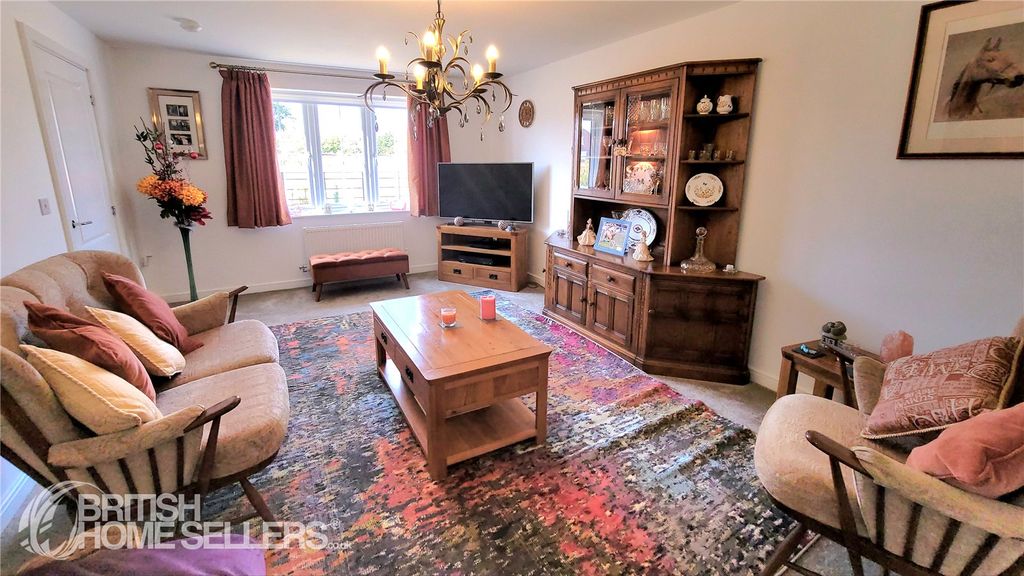 Property photo 2 of 15 Picture No. 13