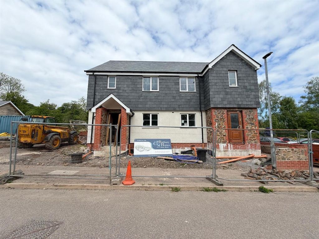 Property photo 1 of 3