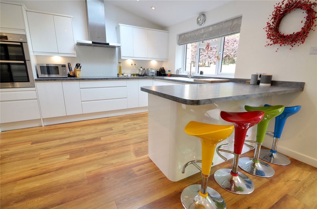 Property photo 3 of 40 Kitchen/Family Room