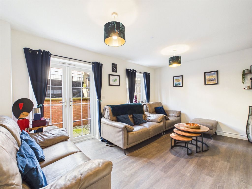 Property photo 2 of 11 Picture No. 08