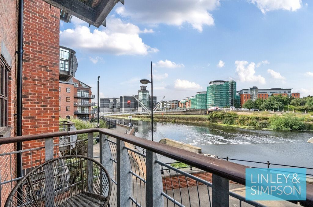 Property photo 3 of 10 Picture No. 08