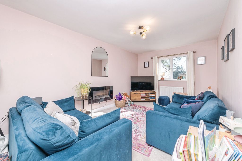 Property photo 2 of 17