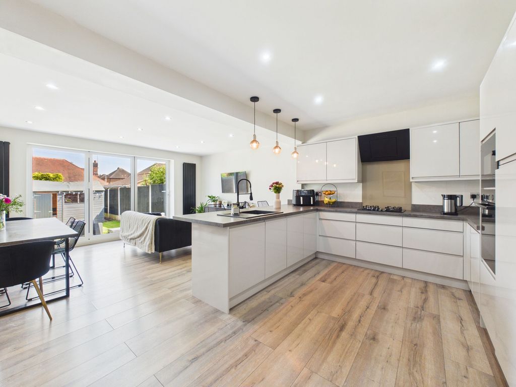Property photo 2 of 17 Opne-Plan Kitchen/Living